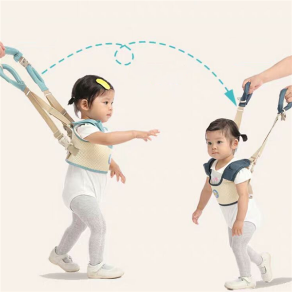 Baby Walking Harness with Easy Pull Rope Eat Kid Friendly